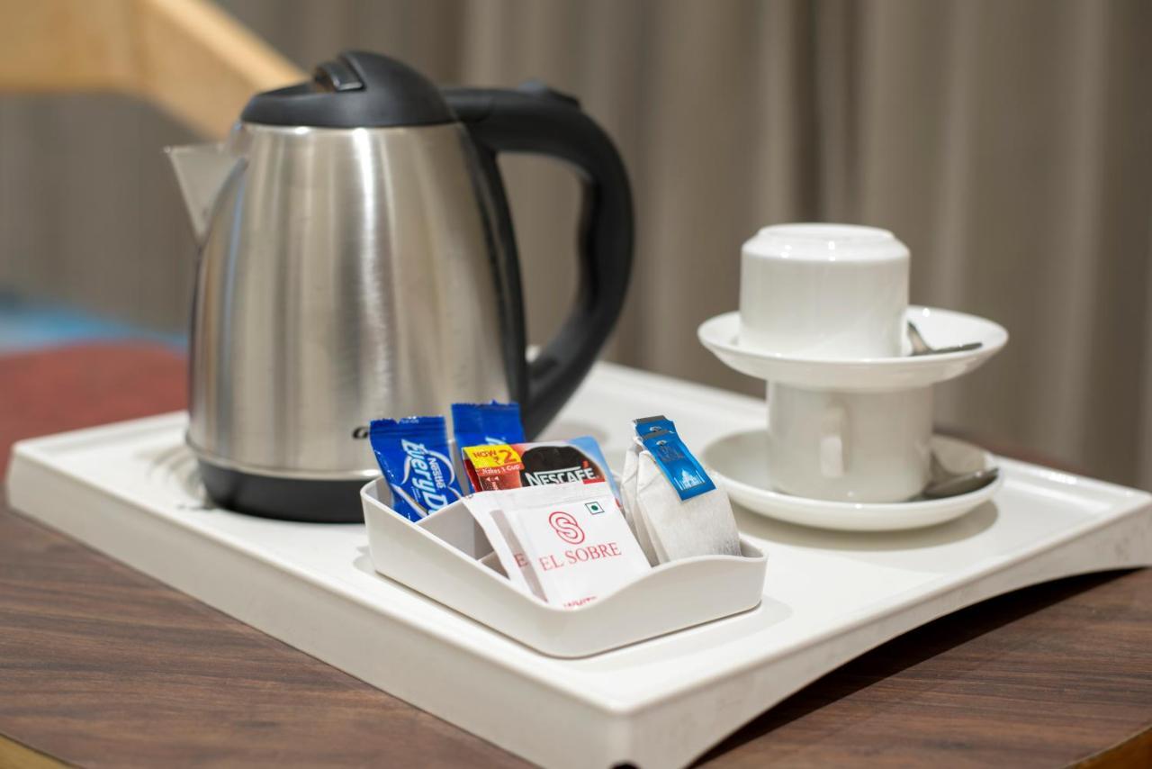 Hotel Silvera Grand Ahmedabad Luaran gambar